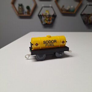 Tomy Thomas Train Sodor Fuel Tanker Car Toy Yellow Black Vintage Replacement